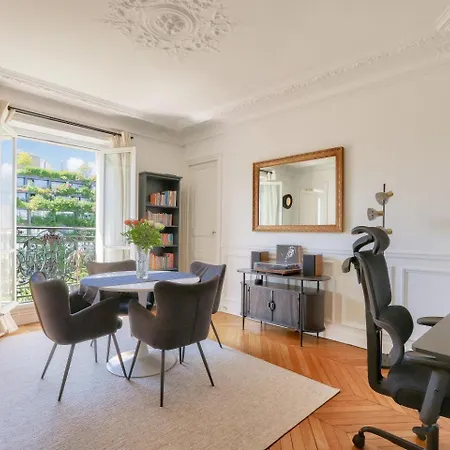 Apartment The Eiffel Tower View Paris