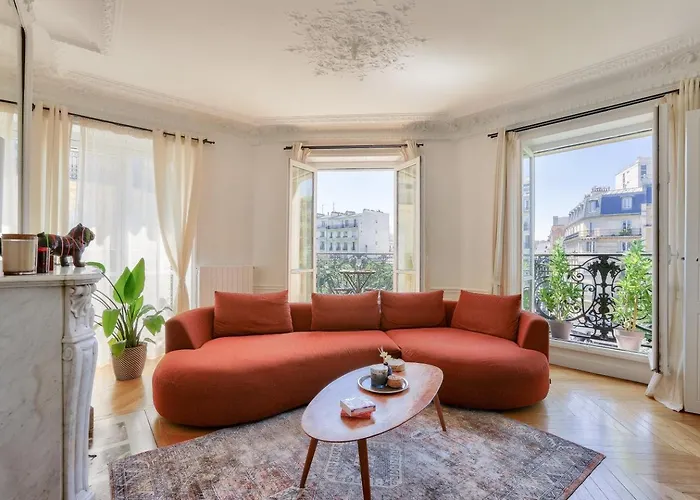 The Eiffel Tower View * Parijs